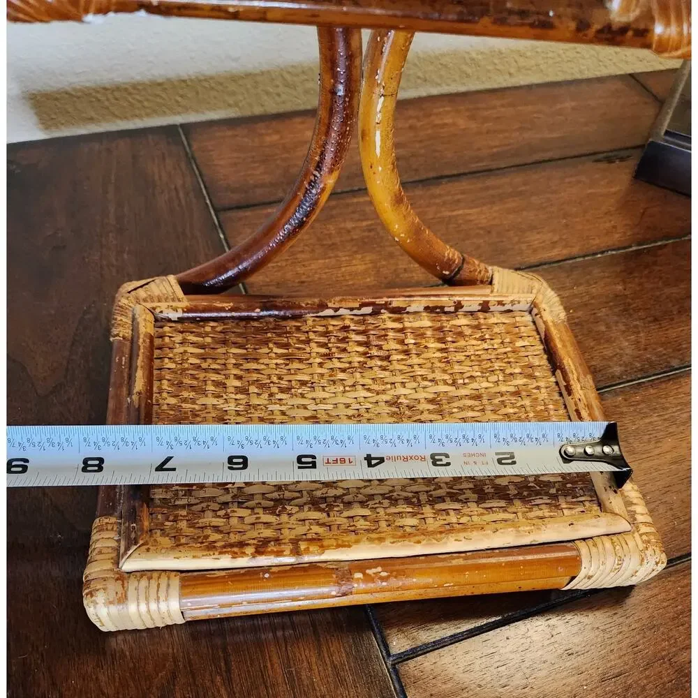 Vintage this rattan